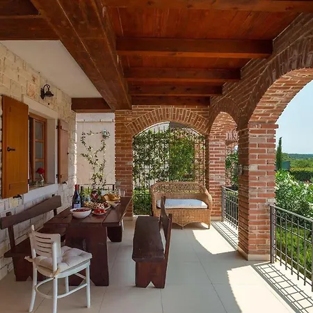 Arta Casa de Férias